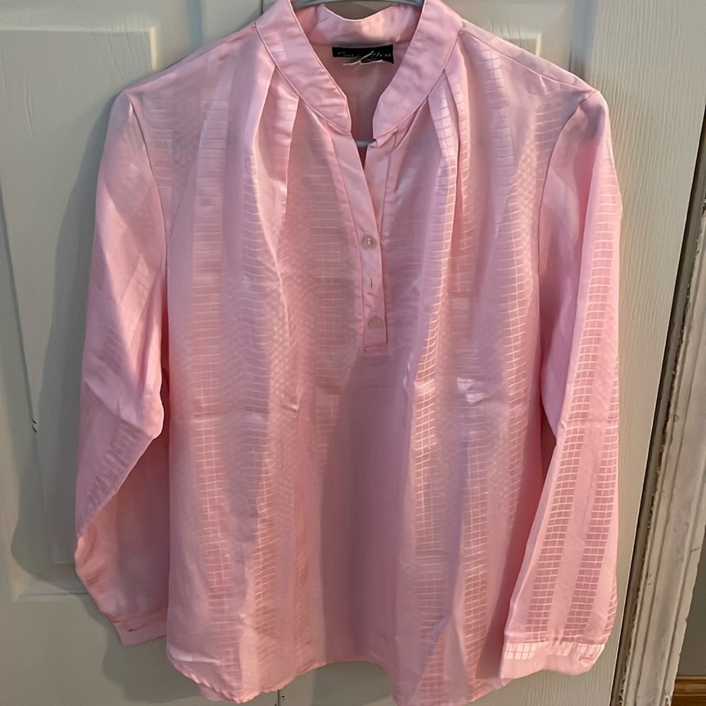 CARMELTON Light Pink Long Sleeve Blouse Size Large